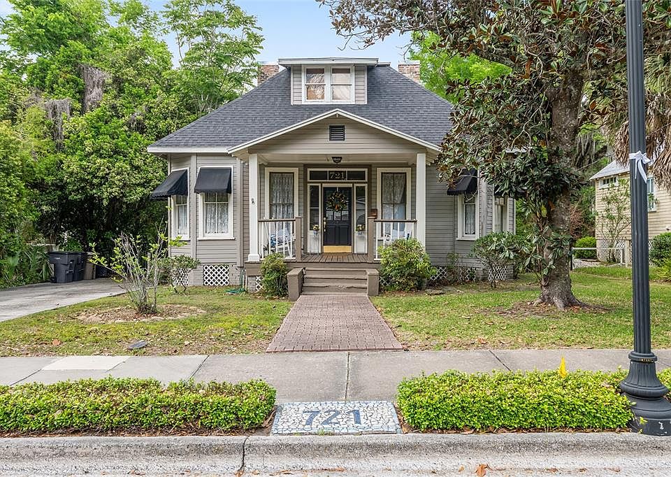1st image of 721 SE 5th St