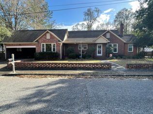 4 Walker St, Summerton, SC 29148
