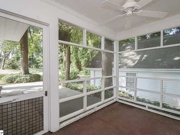 2nd image of 112 McMakin Dr