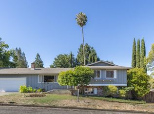 15 Lynn Dr, Napa, CA 94558