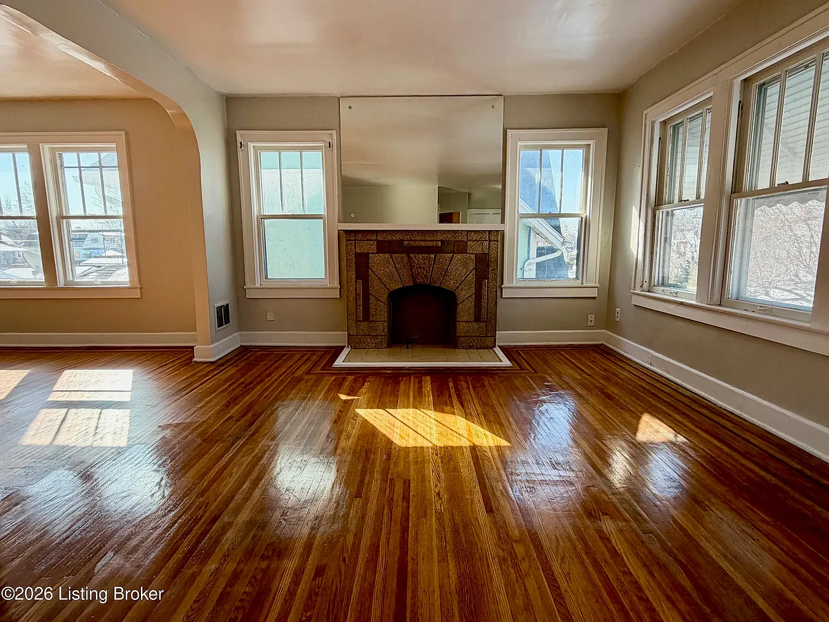 Building Photo - 729 S 39th St #2