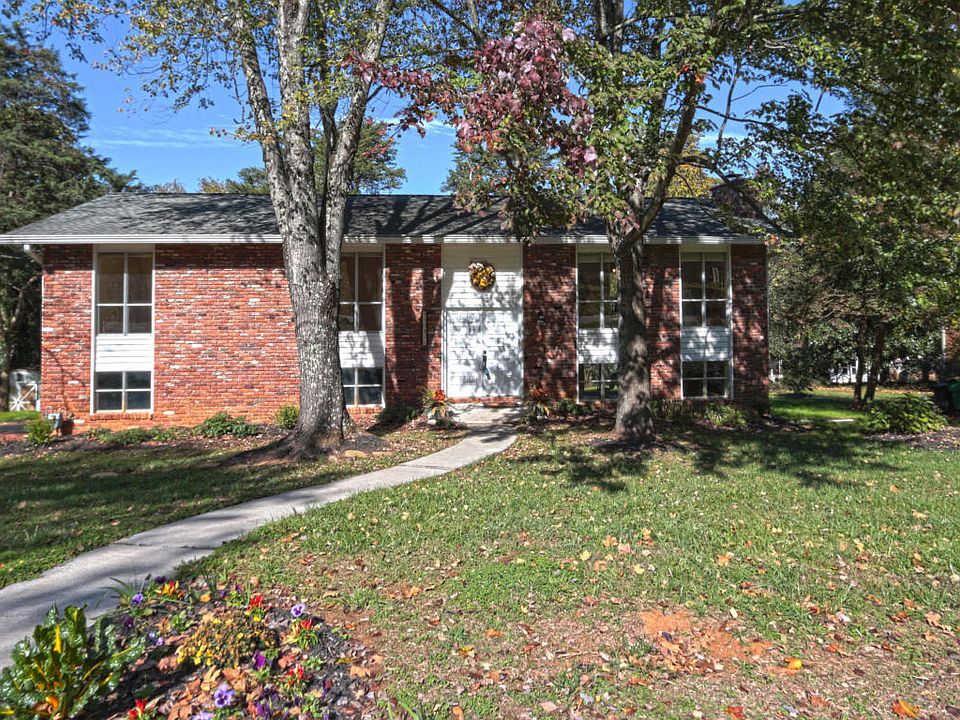 1st image of 10421 Pinedale Dr