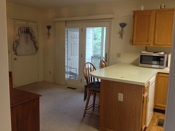 3rd image of 3071 Horseshoe Ln