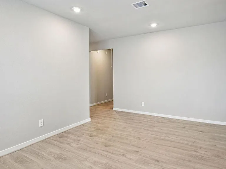2131 Rawls Ranch Ct — Photo 29