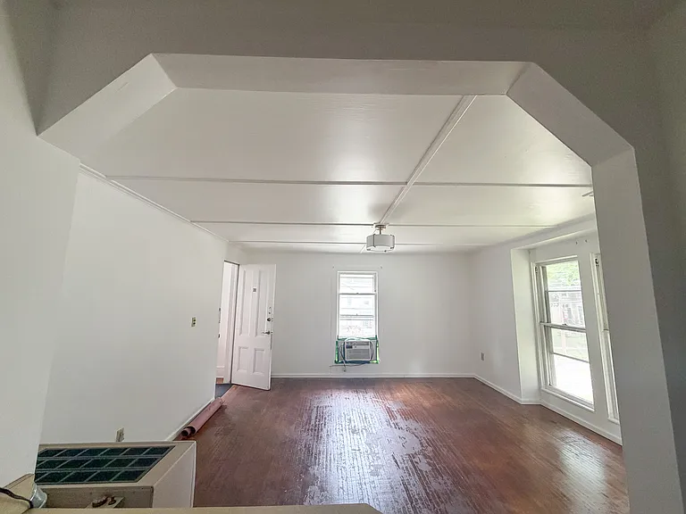 80 Main St #2E — Photo 7