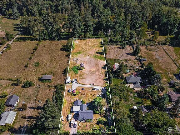 4th image of 10506 428th Avenue SE