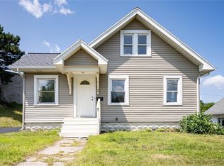 23 Glenora Dr, Rochester, NY 14615