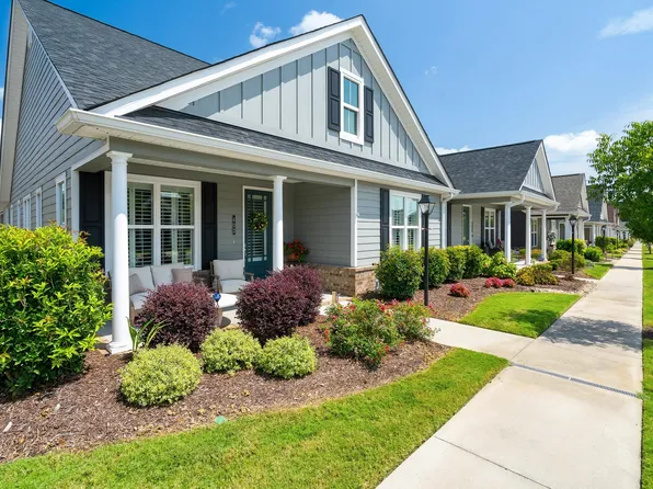 402 Pacer Ln, Dalton, GA 30721