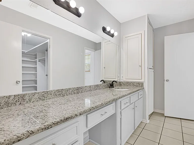 539 Belwin Dr — Photo 18
