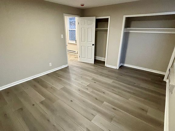 2nd image of 957 Springfield Rd APT 2