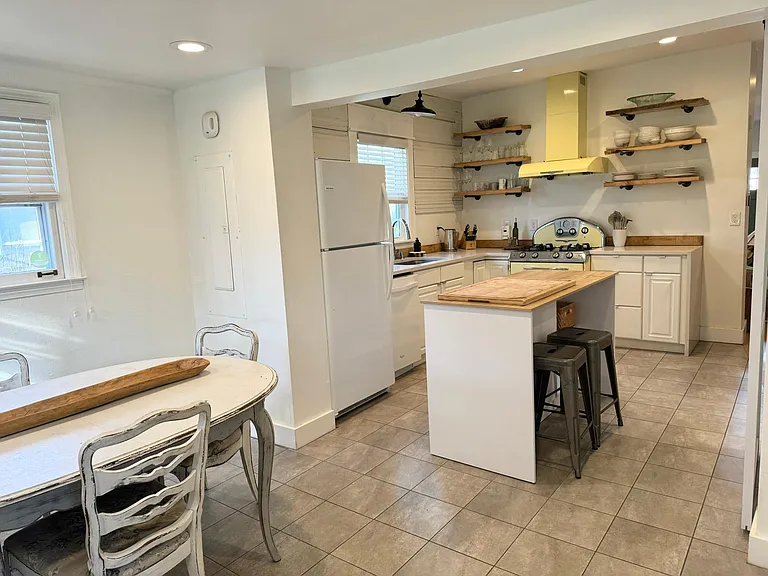 2215 Lindell Ave — Photo 18