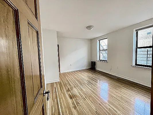 2nd image of 183 Pinehurst Ave #37