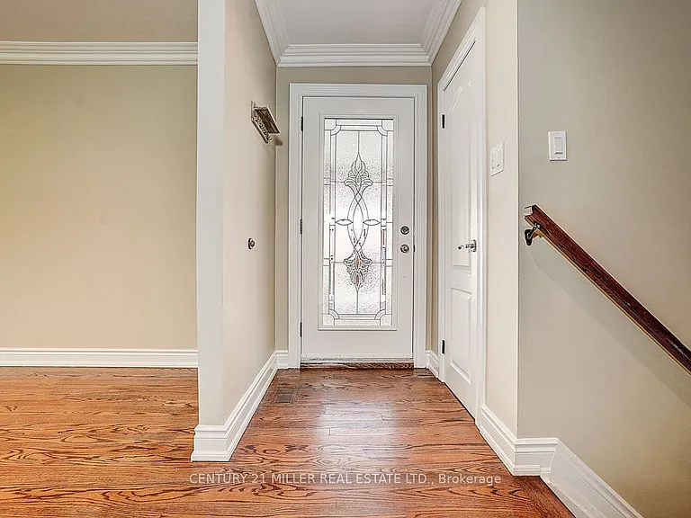 37 Dallington Dr — Photo 7