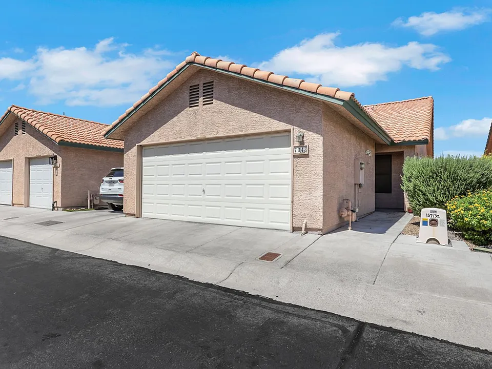 7048 Picaroon Ln
