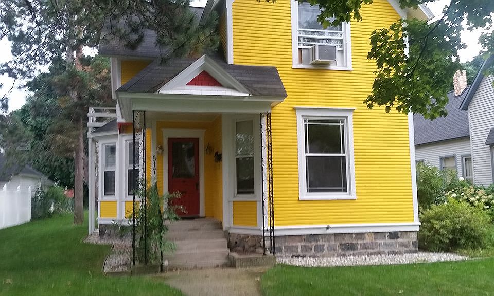 517 7th St, Traverse City, MI 49684 Zillow