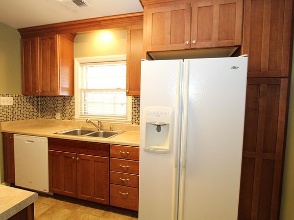 5th image of 5013 Princeton Rd