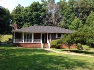 112 Hillandale Rd, Pendleton, SC 29670