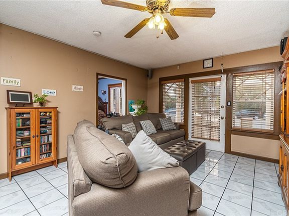 4th image of 1262 N Bronson Ave