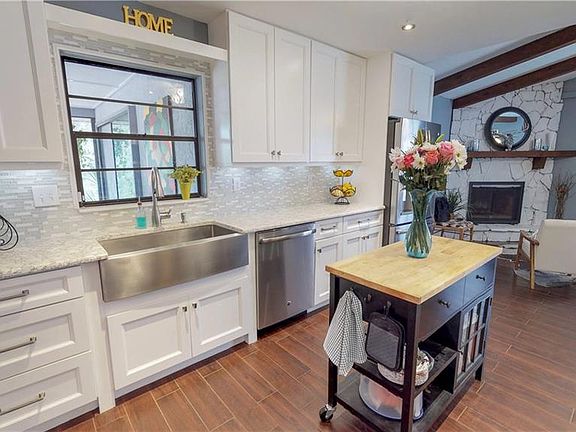 4th image of 4214 King Richard Ct