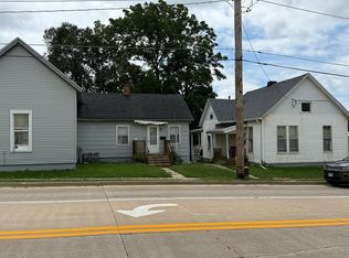 402-404 W Olive St #R, Bloomington, IL 61701