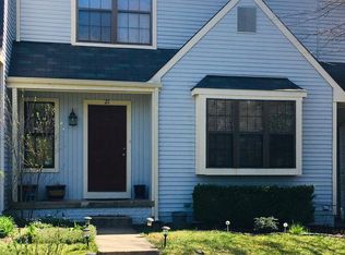 21 Ludwell Ct, Sterling, VA 20165