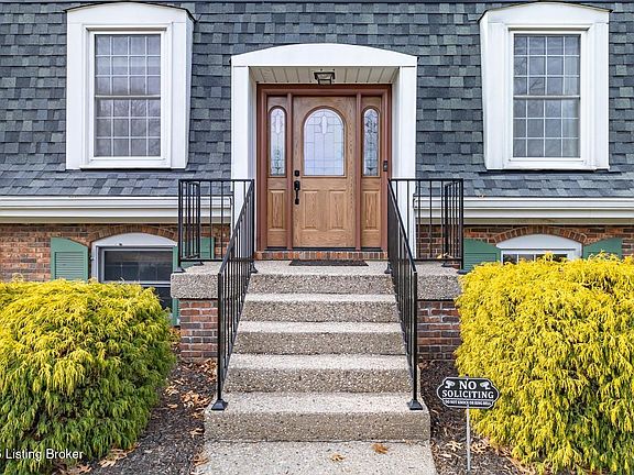 2nd image of 113 Farrington Dr
