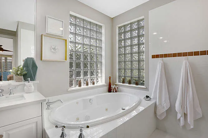 2847 Tiburon Blvd E #101-1 — Photo 53