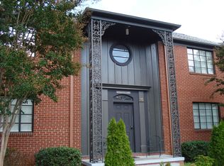 10 W 6th Ave #2B, Lexington, NC 27292