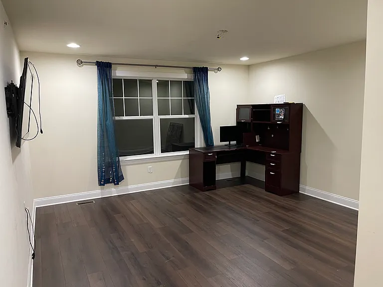 111 Elton Farm Cir — Photo 8
