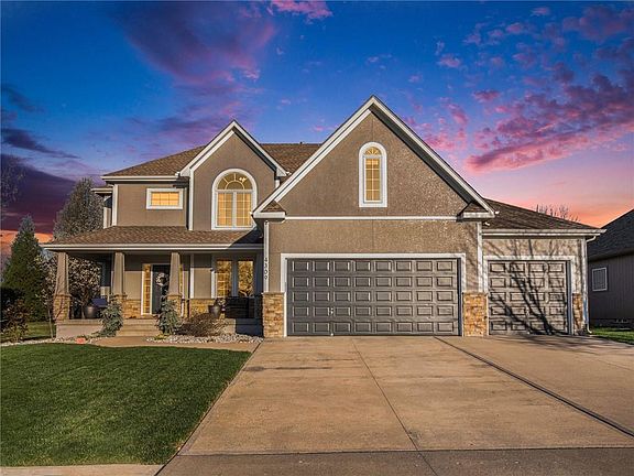 5th image of 4309 NE Park Springs Ct