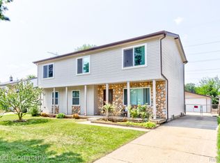 42755 Buckingham Dr, Sterling Heights, MI