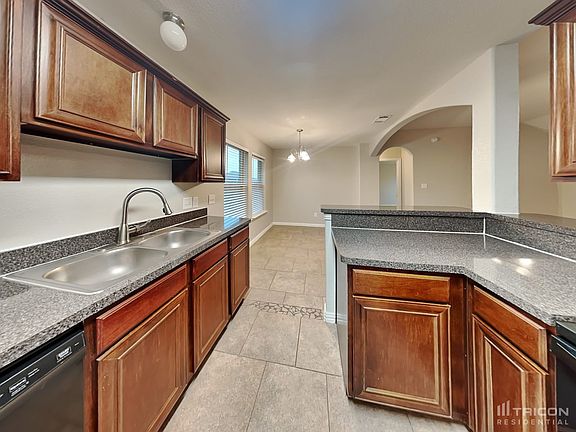 4th image of 12413 Hunters Mill Trl