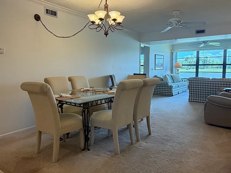 Dining area for daily meals and entertaining!
