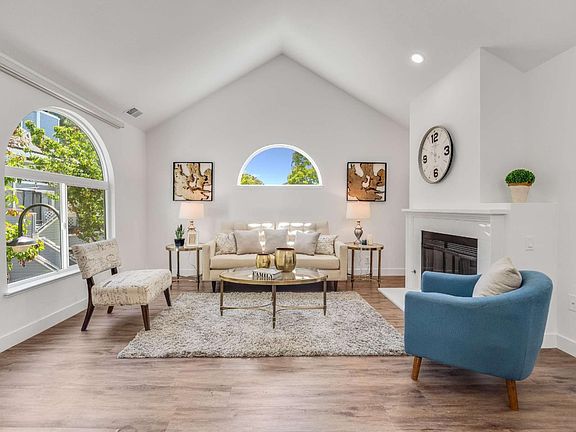 5th image of 860 Boardwalk Pl