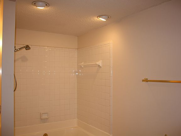 Garden tub in master
