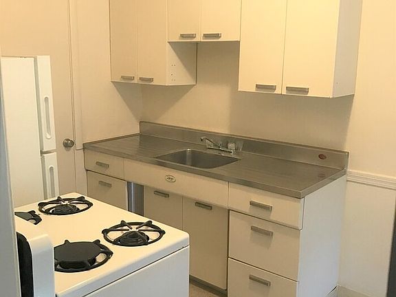 5th image of 2320 G St APT 6