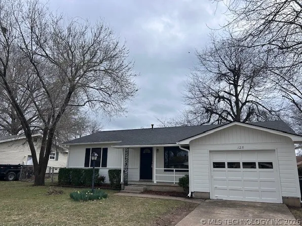 125 E Powell St, Claremore, OK 74017