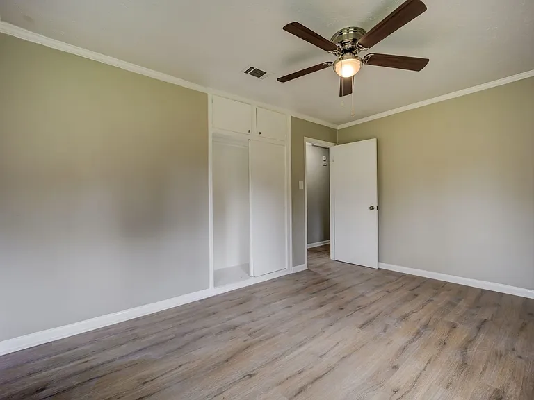 4407 S 26th St — Photo 14