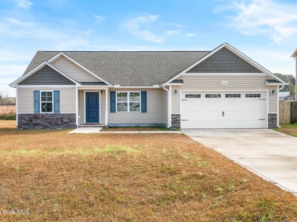 406 Paxton Ct, Jacksonville, NC 28540