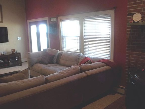2nd image of 364 Jackson Ave
