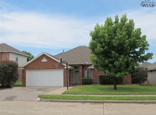 5420 Castle Dr, Wichita Falls, TX 76306