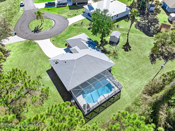 298 Dobbins Rd NW, Palm Bay, FL 32907