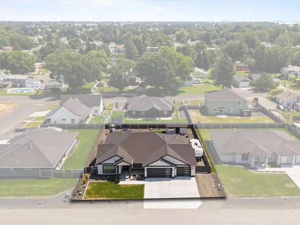 913 Road 53 Ct, Pasco, WA 99301