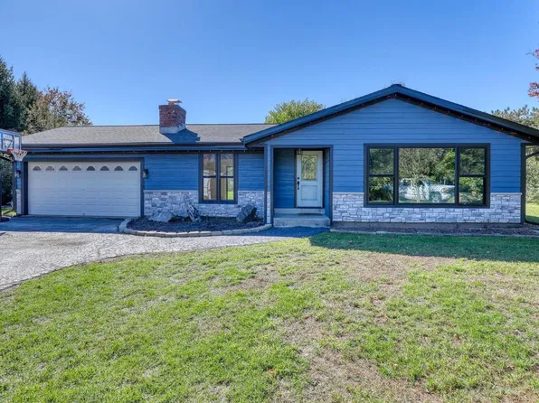 605 Spinning Wheel COURT, Eagle, WI 53119
