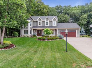 14380 W Meadowshire Dr, New Berlin, WI 53151