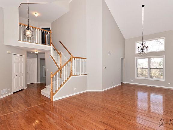 4th image of 988 Cormar Dr
