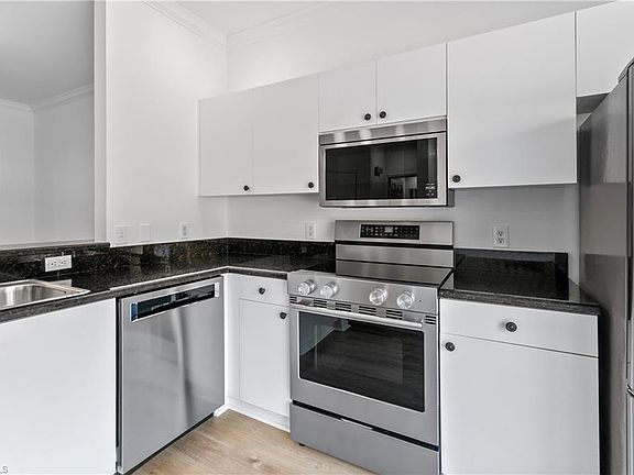 2nd image of 3281 Lindsey LN #4