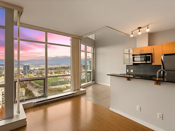 3rd image of 13399 104th Ave #2209