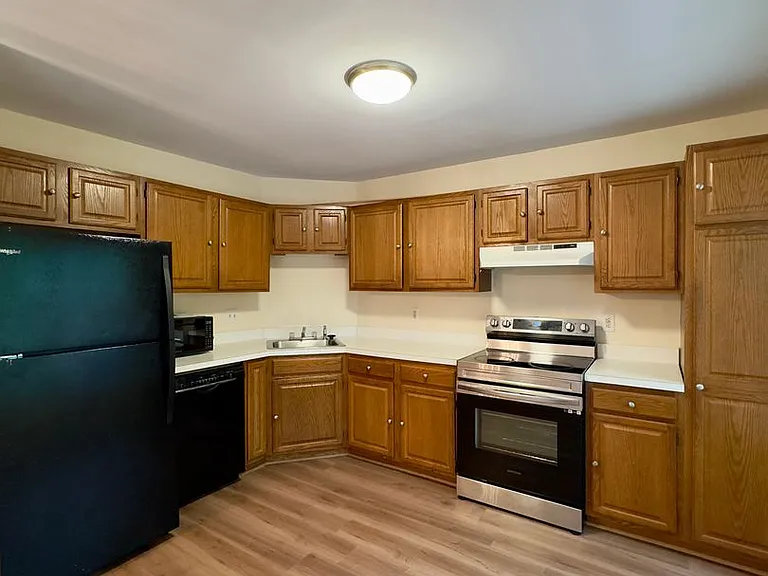 53 Cedarwood Cir — Photo 36
