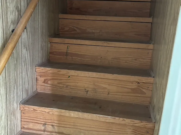 stairs to attic for storage